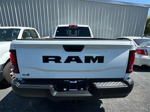 2025 RAM 2500 Tradesman Crew Cab 4x2 8' Box