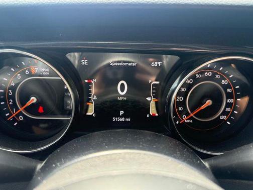 Black Clearcoat 2022 Jeep Gladiator Altitude 4x4