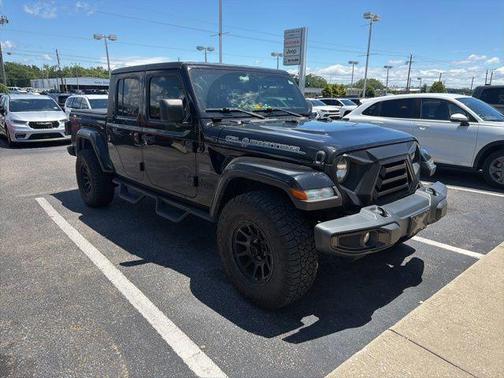 Black Clearcoat 2022 Jeep Gladiator Altitude 4x4