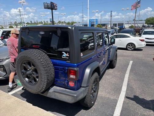 2020 Jeep Wrangler Unlimited Willys 4x4