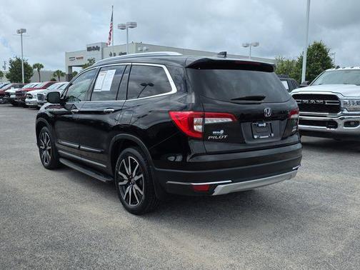 Modern Steel Metallic 2020 Honda Pilot AWD Elite