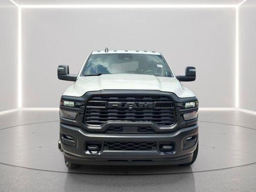 Bright White Clearcoat 2026 RAM 3500 Tradesman Crew Cab 4x4 8' Box