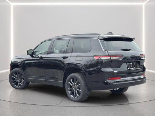 Diamond Black 2026 Jeep Grand Cherokee L Limited
