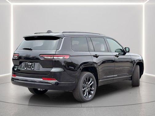 Diamond Black 2026 Jeep Grand Cherokee L Limited