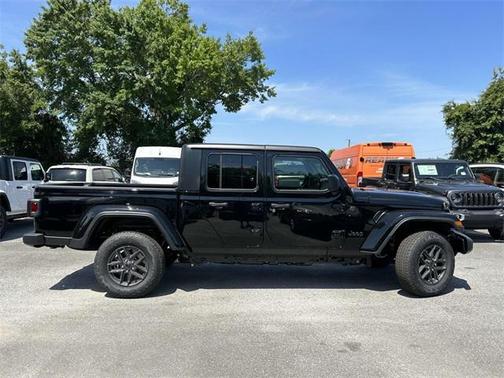 2024 Jeep Gladiator Sport S