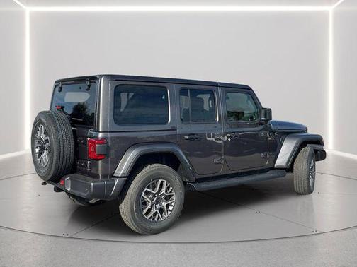 granite crystal metallic clearcoat 2026 Jeep Wrangler 4-Door Sahara 4x4