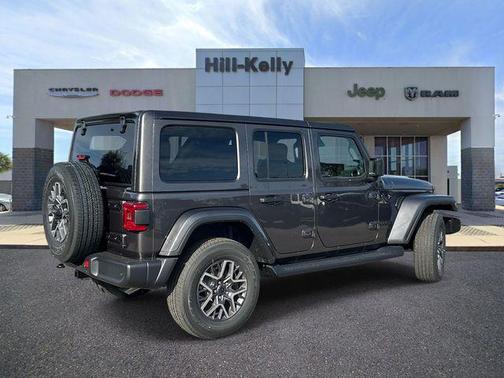 granite crystal metallic clearcoat 2026 Jeep Wrangler 4-Door Sahara 4x4
