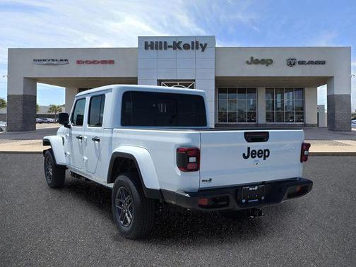 Bright White Clearcoat 2026 Jeep Gladiator Sport S