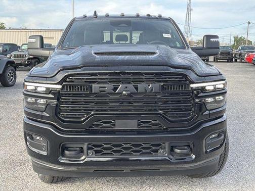 Diamond Black Crystal Pearlcoat 2026 RAM 2500 Laramie Mega Cab 4x4 6'4' Box
