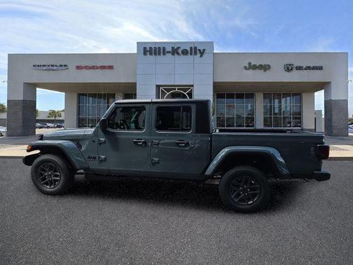 Anvil Clearcoat 2026 Jeep Gladiator Sport S