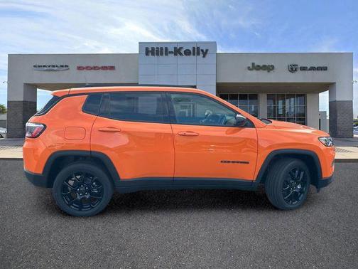 oose 2026 Jeep Compass Latitude