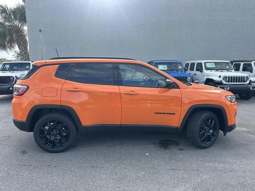 oose 2026 Jeep Compass Latitude