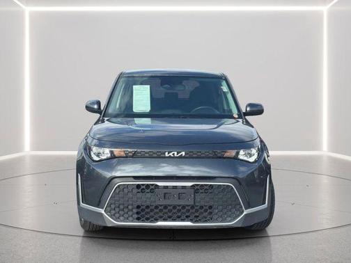 Gravity Gray 2023 Kia Soul LX