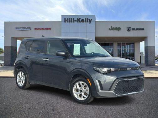 Gravity Gray 2023 Kia Soul LX