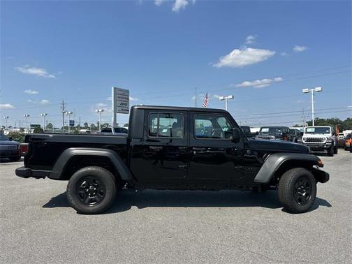 2025 Jeep Gladiator Sport