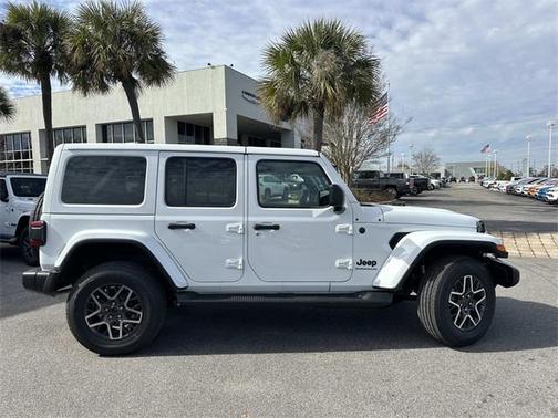 2026 Jeep Wrangler 4-Door Sahara 4x4