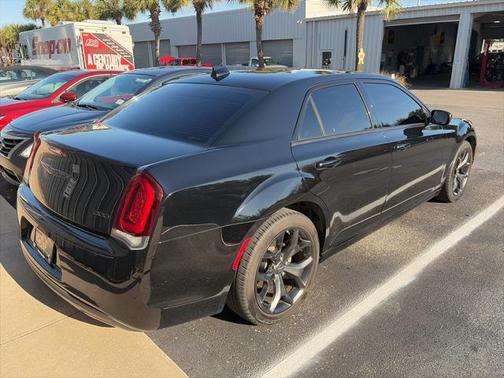 2023 Chrysler 300 Touring