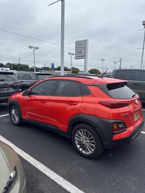 2020 Hyundai KONA SEL