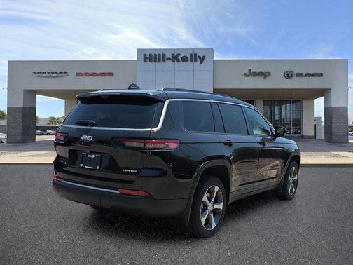 Diamond Black Crystal Pearlcoat 2026 Jeep Grand Cherokee L Limited