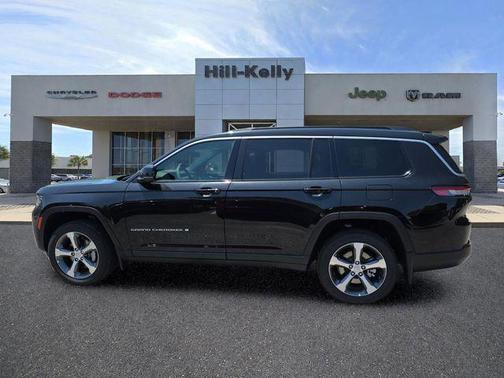 Diamond Black Crystal Pearlcoat 2026 Jeep Grand Cherokee L Limited