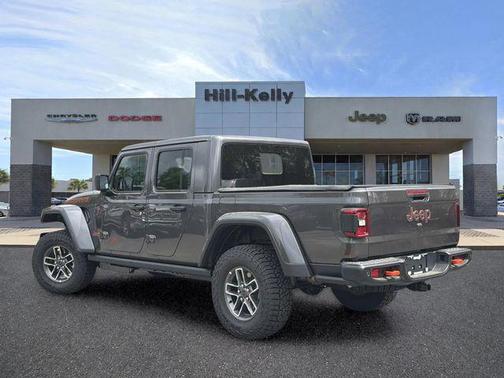 Granite Crystal Metallic Clearcoat 2026 Jeep Gladiator Mojave X 4x4