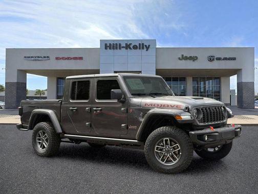 Granite Crystal Metallic Clearcoat 2026 Jeep Gladiator Mojave X 4x4