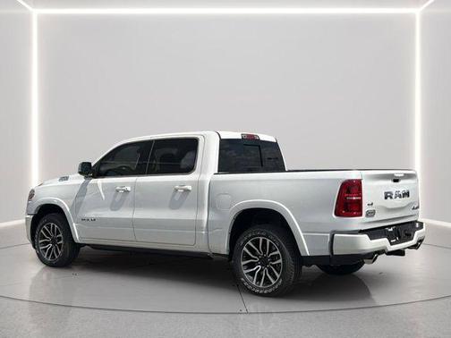 Ivory White Tri-Coat Pearlcoat 2026 RAM 1500 Longhorn
