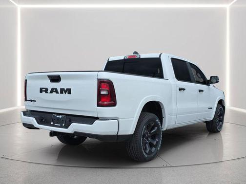 Bright White Clearcoat 2026 RAM 1500 Big Horn/Lone Star