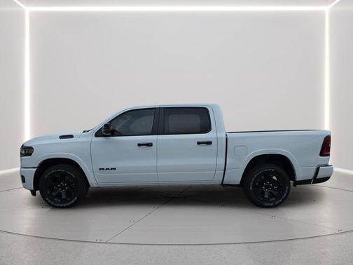 Bright White Clearcoat 2026 RAM 1500 Big Horn/Lone Star