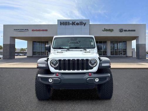 Bright White Clearcoat 2025 Jeep Wrangler Rubicon