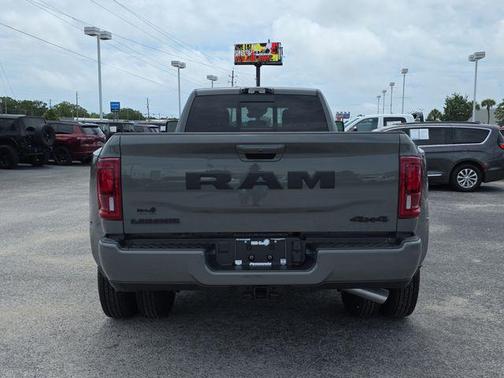 Ceramic Gray Clearcoat 2026 RAM 3500 Laramie Crew Cab 4x4 8' Box