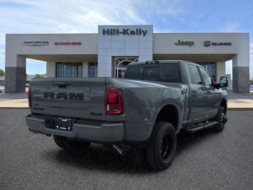 Ceramic Gray Clearcoat 2026 RAM 3500 Laramie Crew Cab 4x4 8' Box