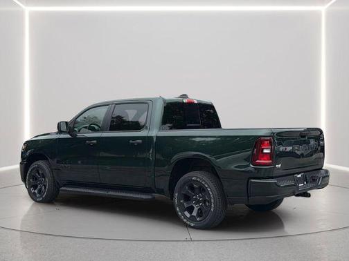 Serrano Green Metallic 2026 RAM 1500 Express