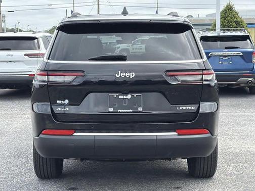 Diamond Black Crystal Pearlcoat 2025 Jeep Grand Cherokee L Limited