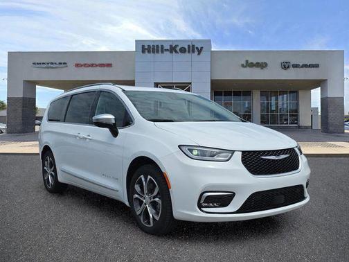 Bright White Clearcoat 2026 Chrysler Pacifica L