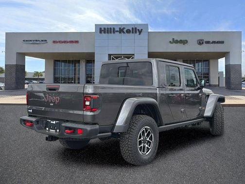Granite Crystal Metallic Clearcoat 2026 Jeep Gladiator Rubicon