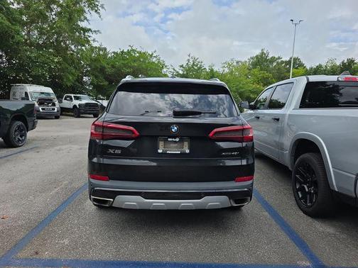 Black Sapphire Metallic 2019 BMW X5 xDrive40i