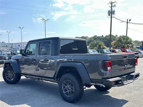 2025 Jeep Gladiator Sport S