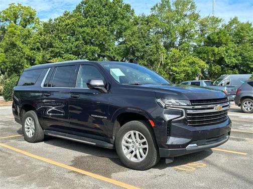 2023 Chevrolet Suburban LT