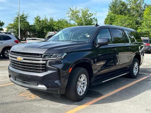 2023 Chevrolet Suburban LT