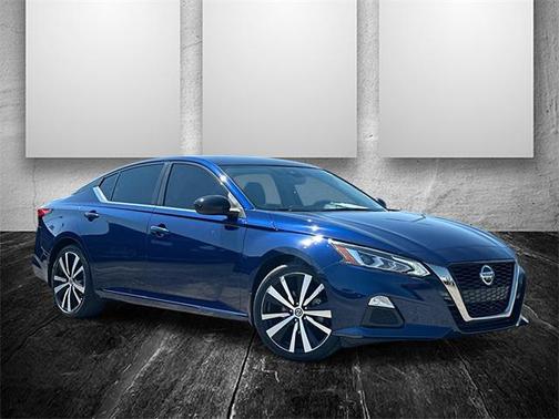 2021 Nissan Altima SR FWD