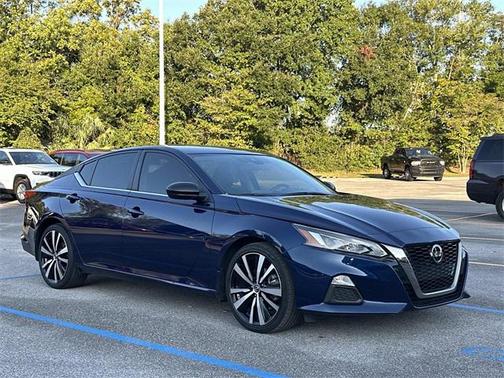 2021 Nissan Altima SR FWD