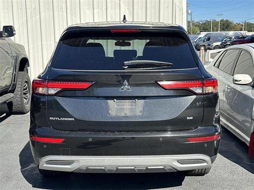 2022 Mitsubishi Outlander SE 2.5 2WD