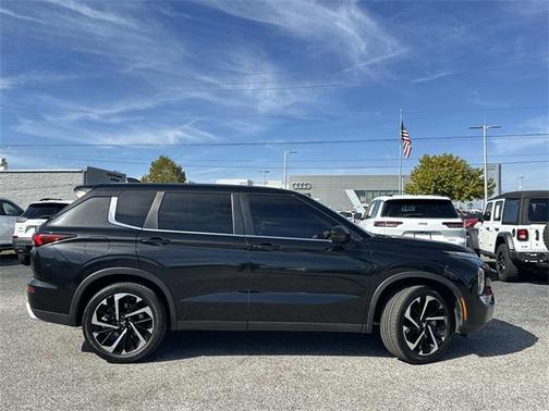 2022 Mitsubishi Outlander SE 2.5 2WD