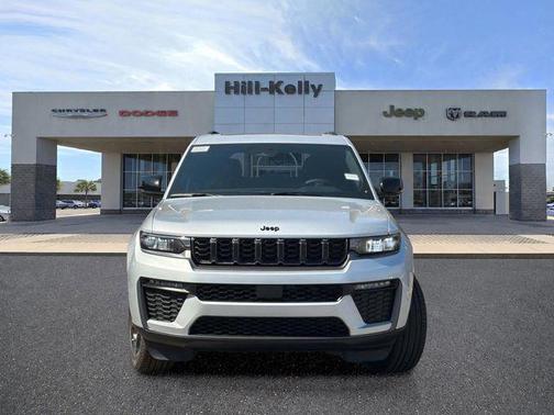 silver zynith 2026 Jeep Grand Cherokee Limited