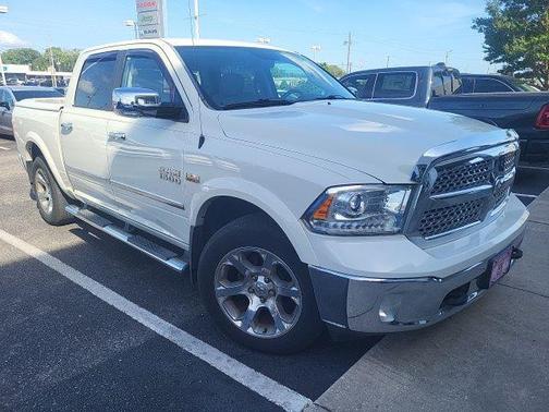 Pearl White 2016 RAM 1500 Laramie