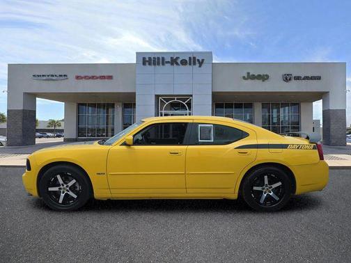 Top Banana 2006 Dodge Charger R/T