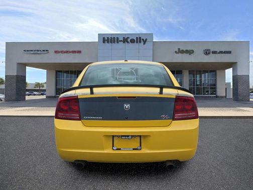 Top Banana 2006 Dodge Charger R/T