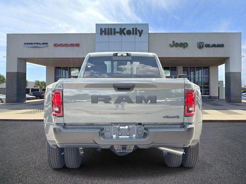 Ceramic Gray Clearcoat 2026 RAM 3500 Tradesman Crew Cab 4x4 8' Box