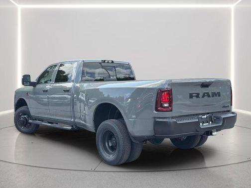 Ceramic Gray Clearcoat 2026 RAM 3500 Tradesman Crew Cab 4x4 8' Box
